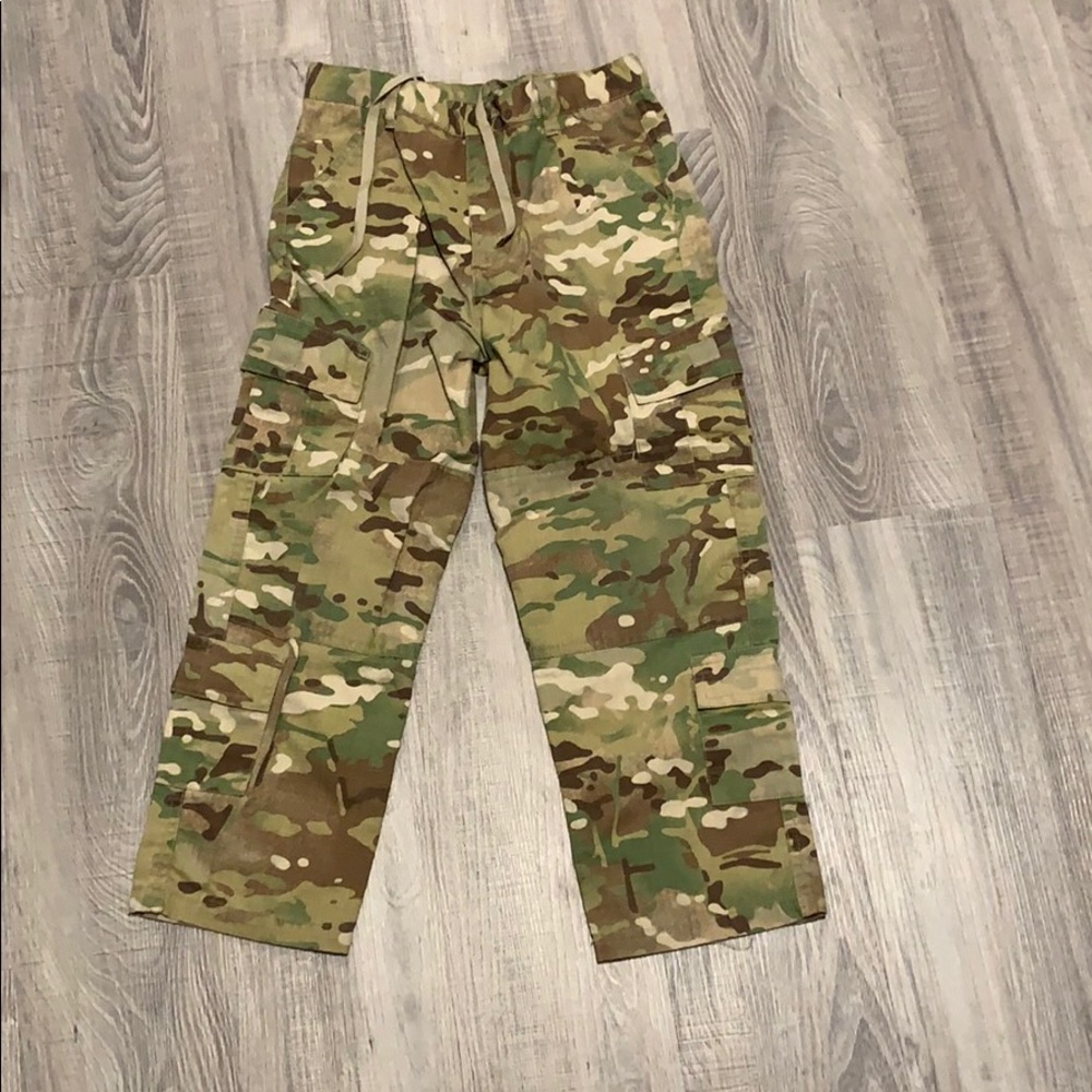 Boys camo pants